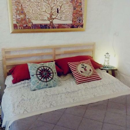 La Casa Di Lo Apartment Монополи Екстериор снимка