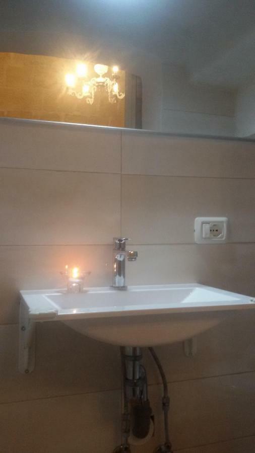 La Casa Di Lo Apartment Монополи Екстериор снимка